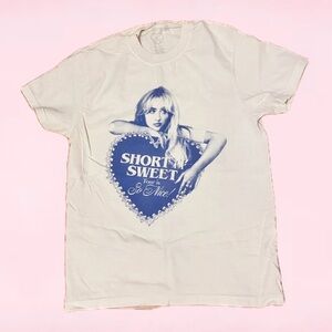 Short n Sweet Tour Sabrina Carpenter  T-Shirt
